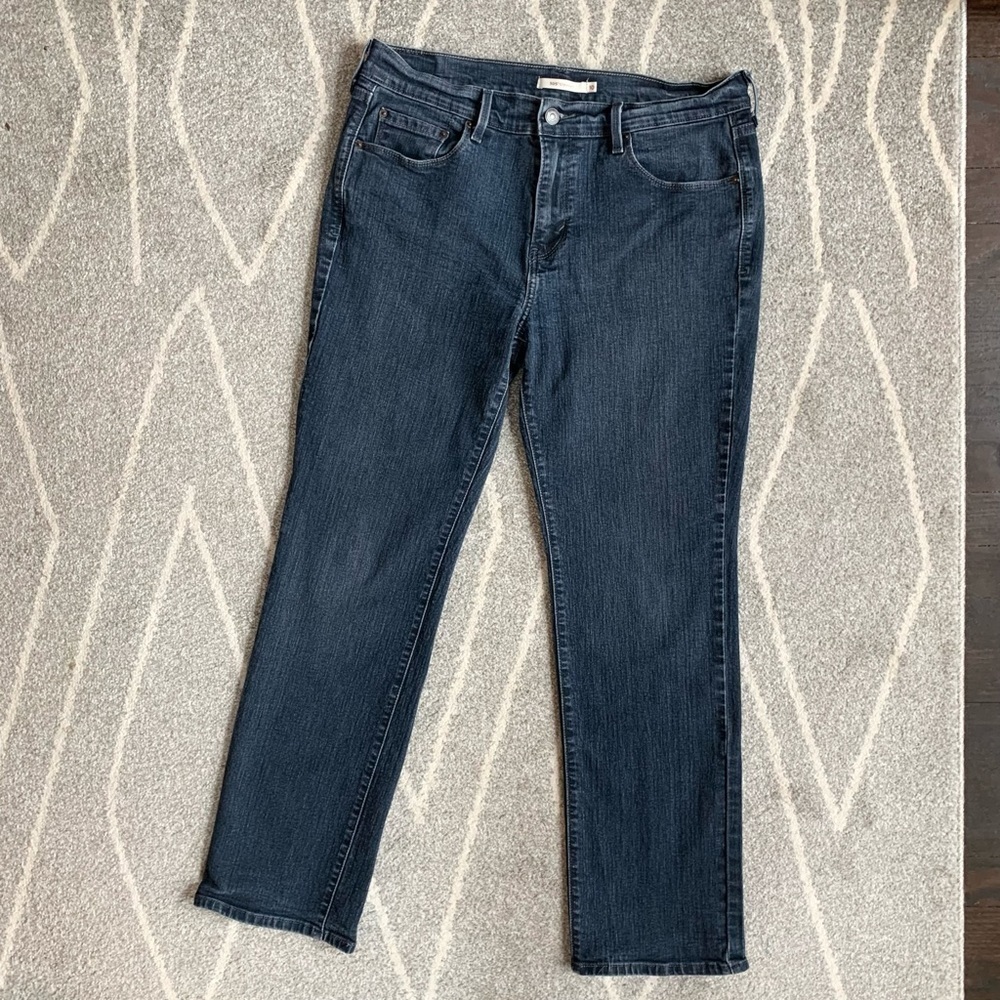 Levi’s 505 Straight Leg Medium/Dark Wash Jeans